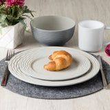 Melamin Geschirrset für 4 Personen - 16 Teile elegante Steingut Optik in Grau - mit 90°C-Tassen aus ABS-Kunstsoff mit Antislip - Campinggeschirr Geschirrset Tafelgeschirr Spülmaschinengeeignet Camping