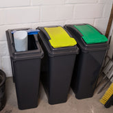 3x 25 Liter Mülltonne Schwarz Recyclingtonne 19x40x50cm mit abnehmbarem Klappdeckel - Schmal Küche Mistkübel Trash Bin Gelber Sack Groß Küchenabfalleimer Papiermülleimer